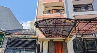 Hotel O J&b Rooms Tomang - 2