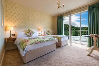 Woodenbridge Hotel - 3