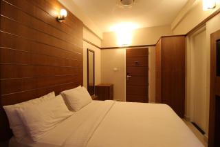 Srivar Hotels - Guruvāyūr - 9
