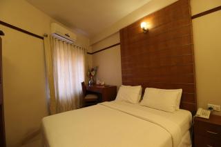 Srivar Hotels - Guruvāyūr - 8