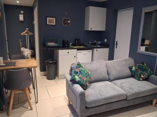 Suite near City, Science Park & Marshalls and close to Riverside walks - 6