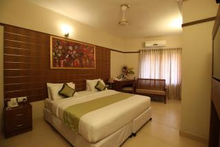Srivar Hotels - Guruvāyūr - 7