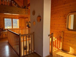 Chalet familial au centre ville de Gerardmer avec jeux et piscine extérieure estivale - 9