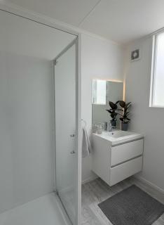 Central Location Newly Renovated Walk to town - 3