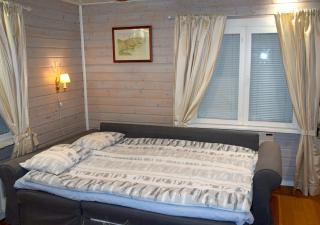 Idyllinen Mummonmökki Renovated Grandma's Cottage for 5-6 people - 2