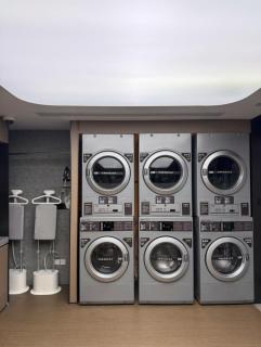 JI Hotel Shanghai Lujiazui Mall Road - 1