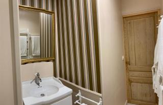 Chambre de charme calme au coeur de la ville - 9