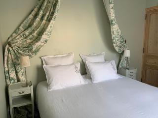 Chambre de charme calme au coeur de la ville - 6