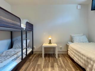 Workers Villa Basement - 3 BR - 6 Beds - 2 baths - Parking - Volvo - 2