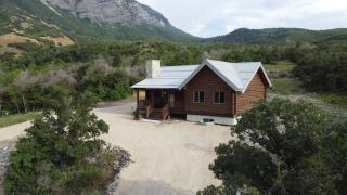 Cute Cabin with Mountain Views and King Bed - 6