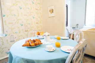 CAR-Volterra Cottage-AN - 1