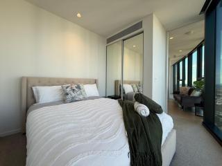 Melbourne Square Lux Sky Apartment - 2