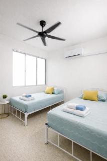 3 Bedrooms Single Storey Terrace at Taman Inderawasih ,12mins to Penang Bridge , 5mins to Sunway Carnival Mall - 5