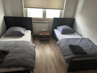 Frankfurt Airport & Fair Apartment - 2