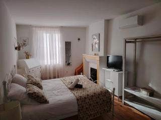 L'Odyssée de Mélyna entre Beaujolais & Bourgogne - 0