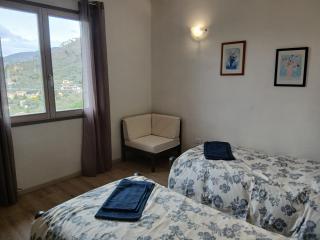 Villa dei Sogni, with private pool ,roof terrace and spectacular views of Monaco and Ligurian mountains - 7