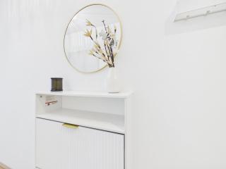 Apartment near Donau with Parking Garage - 8