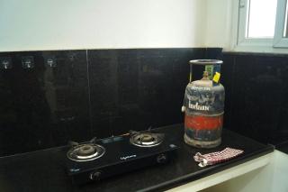 Cozy 2BHK Mee Homes Family Stay with All Amenities - 1