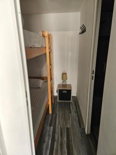 Maisonnette au bord du lac marin - 7