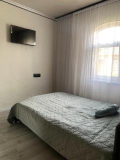 Затишні 1 кімнатні апартаменти в центрі міста - 4