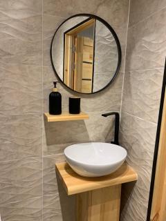 Затишні 1 кімнатні апартаменти в центрі міста - 2