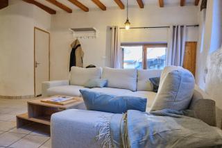 maison de village au calme dans quartier médiéval - 9