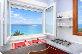 Couple's hideway nest on the beach, free parking - 4