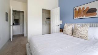 Landing Incredible 2BD Gym - 1