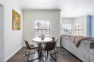 Landing Chic 2BD Gym - 4
