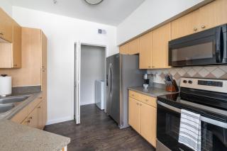 Landing Chic 2BD Gym - 1