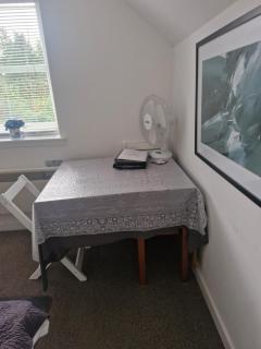 Cosy Private Flat - Pet Friendly - 5