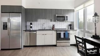 Landing Amazing 2BD Courtyard Gym - 6