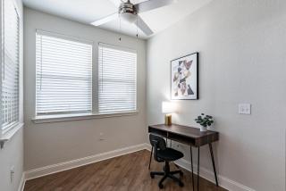 Landing Modern 2BD Game Room - 4