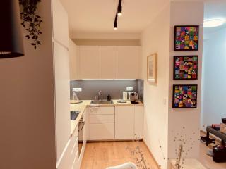 Capri Belvárosi Apartman kerttel - 3