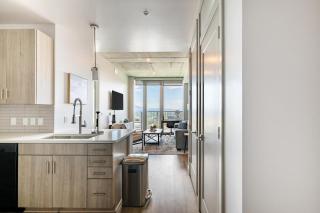 Landing Stunning 1BD Clubhouse Game Room - 2