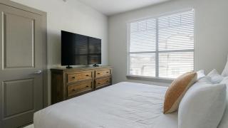 Landing Apartments - The Grayson - 1