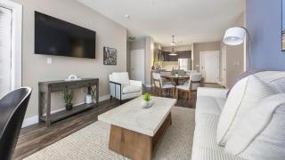 Landing Spectacular 2BD Clubhouse Gym - 6