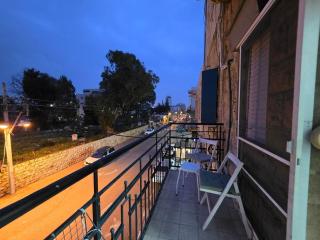yaffo73-2BD-balcony-pirme location-7 guests-86sqm - 7