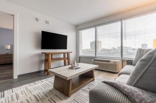 Landing Chic 1BD Gym Pool - 7