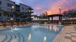 Landing Amazing Studio Clubhouse Pool - 1