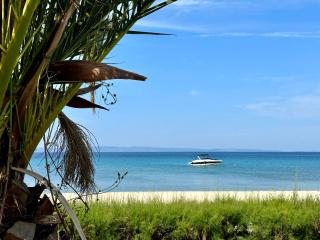 Stunning beachfront villa for rent - 3