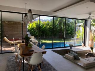 Golden Fish Villa - Tropical Modern Living - 7