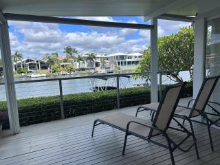 Riverside Living with Private Jetty - 0