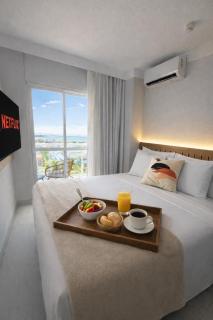 Flat Praia do Canto 2Q-2B Long Stay TRIÂNGULO DAS BERMUDAS - 9