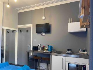 Central Southsea,parking,courtyard,work,leisure and beach - 1