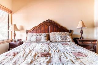 Mammoth Ski and Racquet 89 - 2