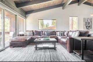 Mammoth Estates 233 - 0