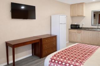 Regency Inn Hondo - 3