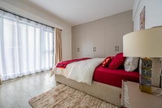 Elegant 2BR Suite with Sauna Gym Pool Walk to Yaya Centre - 2