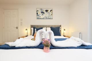 6 Bedroom Cardiff Stylist Home - 4 Free Private Parking - Ideal for Family & Contractors - 5